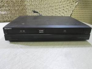 lot 51 image: (D-3) Sony RDR-VXD655 VCRDVD Playe...