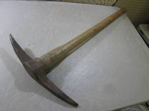lot 86 image: Pick Axe 35 Long ...