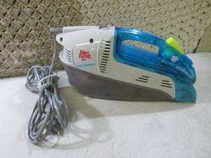 lot 138 image: (BS) Dirt Devil Spot Scrubber Deep ...