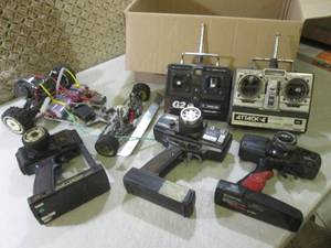 lot 146 image: (D-2) RC Remotes Car Etc...