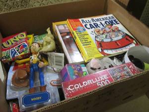 lot 149 image: (EW3) Box Full of Assorted Toys Etc...