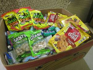 lot 153 image: (B-2) Box Full of Assorted Candy Nu...