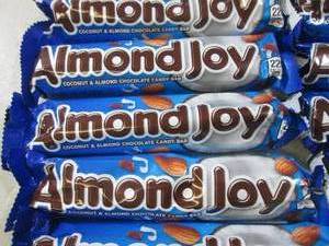 lot 198 image: (B-1) 18 Almond Joy Candy Barsc Pas...