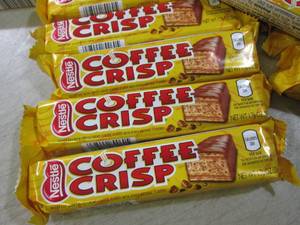 lot 221 image: (B-1) 24 Nestle Coffee Crisp Wafer ...