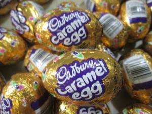 lot 241 image: (B-1) 36 Cadbury Caramel Eggs Past ...