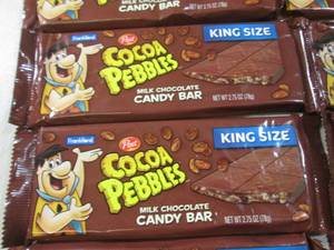 lot 252 image: (B-1) 12 King Size Cocoa Pebbles Ca...