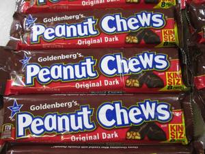 lot 257 image: (B-3) 12 King Size 8pc Peanut Chews...