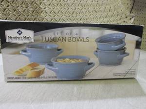 lot 288 image: (F-0) Set of 4 Tuscan Bowls...