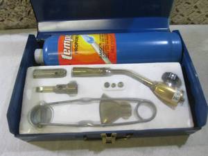 lot 298 image: (BSB) Propane Torch Set...
