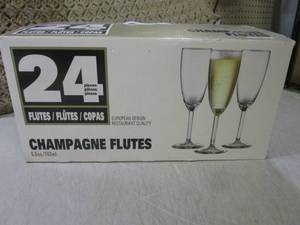 lot 301 image: (D-2) 24pc Champagne Flutes Glasses...