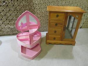 lot 306 image: (F-0) 2 Jewelry Boxes ...