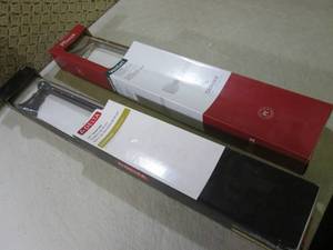 lot 318 image: (F-3) 2 Towel Bars...