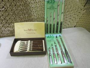 lot 326 image: (F-0) 2 Vintage Knife Sets...