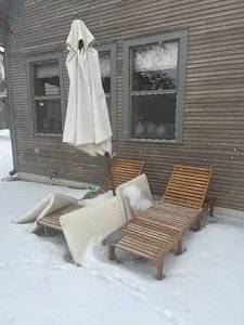 Vintage Wooden Slat Style Outdoor Seating Patio Lounge Chair Set - Cushions Are Included Umbrella Has Damage So Is Not Included&nbsp Spring Is Right Around The Corner &amp These Are Very High Quality...Built To Last A Long Time