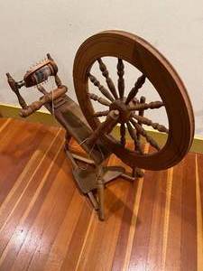 WOW Outstanding Vintage Wooden Spindle Tilt Forward Sloping Table Spinning&nbspWheel From New Zealand #1