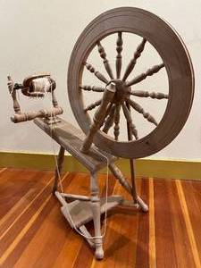 WOW Impressive Vintage Wooden Spindle Tilt Forward Sloping Table Spinning&nbspWheel From New Zealand #2