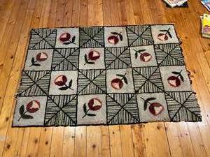 Lovely Hand Made Geometric Square Checked Floral Patterned Wall Tapestry Art