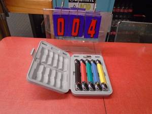 lot 4 image: 5 piece set of metric offset ratcheting tool set. As shown.