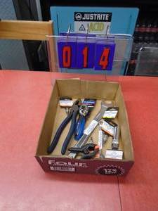 lot 14 image: Flat of assorted new tools. As shown.