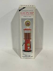 lot 1 image: Antique Style Gas Pump Liquid Dispenser