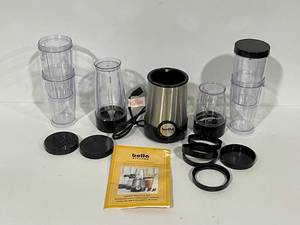 lot 22 image: Bella Rocket Blending Set
