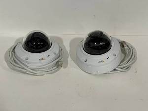 lot 58 image: Axis M3024 LVE Security Cameras