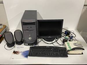 lot 81 image: Dell Desktop Window XP and Older Software Discs