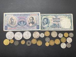 Foreign Banknotes and Coins