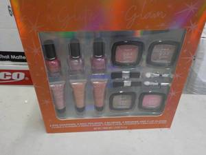 Glitz and Glam Cosmetics...