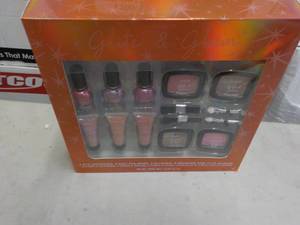 Glitz and Glam Cosmetics...