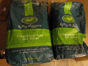 2 Bags Kitty Diggins Cat Litter...