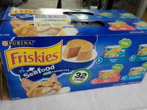 32 Cans Purina Friskies Cat Food...