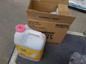 2 - 20 lb. Jugs Tidy Cat Litter...