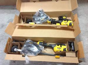 lot 10 image: Lot of 2 Assorted FLEXVOLT 60-Volt MAX Lithium- Ion Electric Cordless Attachment Capable String Trimmer by DEWALT Customer Returns See Pictures