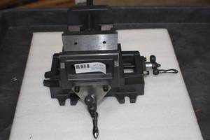 Wen cross vise