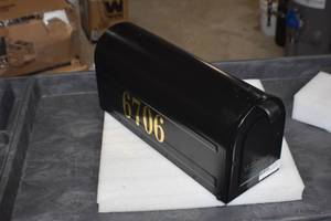 Mail box