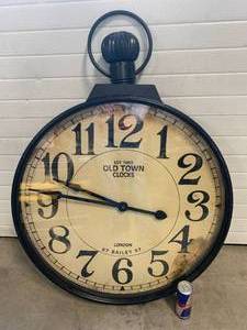 lot 4 image: Large Old Town Clocks London Clock 39 inch Tall