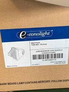 lot 29 image: Single Lot Econolight 70 W Wall Pack Light