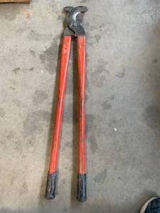 lot 31 image: HK Porter Circle Cutter 37 inches Long