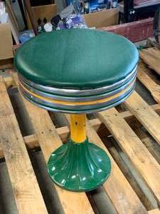 lot 43 image: Vintage NDSU Atlantis Swivel Stool 18 12 Tall