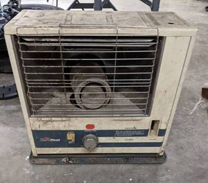 lot 362 image: Vintage KeroHeat Heater Ct 1100 - P