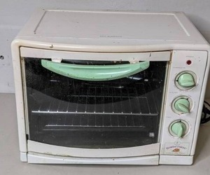 lot 371 image: Suzanne Somers Somersize Convection oven - D