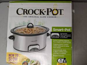 lot 257 image: New Crock-Pot Smart-Pot 4-Quart Digital Slow Cooker - N