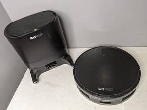 lot 11 image: SmartClean IonVac V4 Self Emptying Robot Vacuum - N