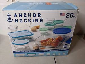 lot 240 image: Anchor Hocking Glass Food Storage Set - N