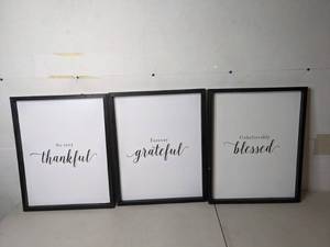lot 243 image: Belle Maison Grateful, Thankful, Blessed 3-piece Black & White Wall Art Set - N