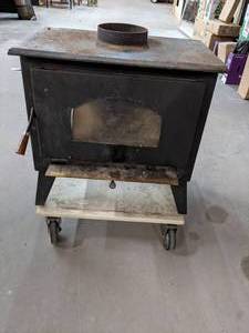 lot 15 image: Trailblazer Wood Burning Stove Furnace - N