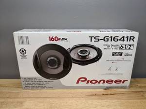 lot 38 image: New Pioneer TS-G1641R 6-12 2 Way Speaker 160 W Max - T