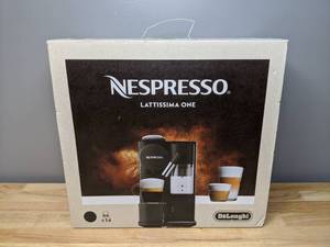 lot 9 image: Brand New Nespresso Lattissima One by DeLonghi Espresso Coffee Macchiato Cappuccino Latte Maker - T
