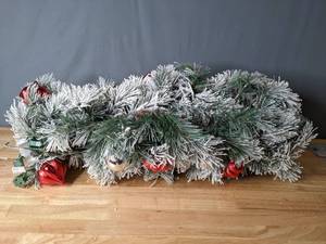 lot 286 image: New Collection of 4 National Tree Company Garland - N